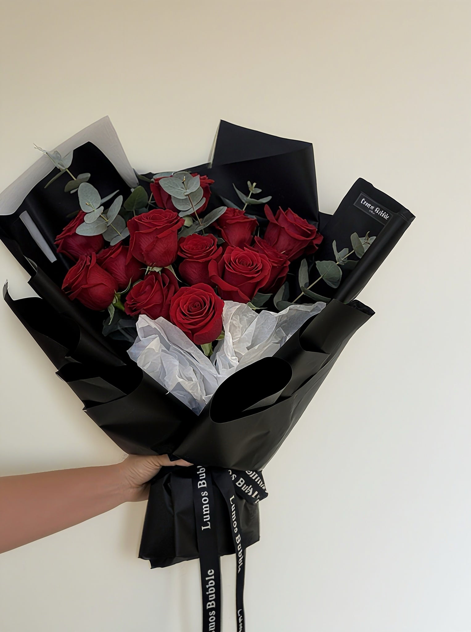 Red Elegance – Freedom Rose Bouquet (One-Sided)